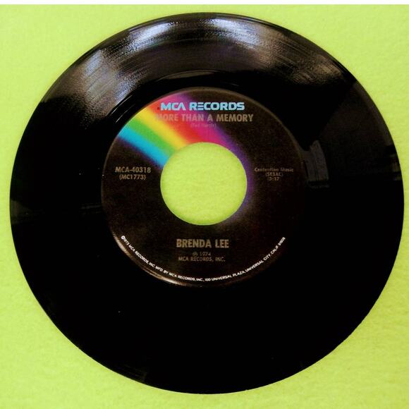 Brenda Lee - Rock On Baby / More Than A Memory - 1974 45rpm Vinyl Record Single - Picture 5 of 8